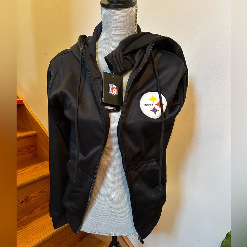 NWT NFL Steelers Black Zip-Up Hoodie